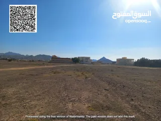  4 ارض للبيع بمصفوت سكنى باطلال رووعه