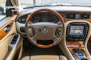  12 Jaguar Xj8 2005  السيارة مميزة جدا