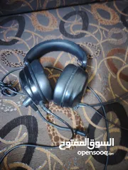 2 سماعات محيطيه للببجي بتركب عال بي سي ومعها وصله للتلفون