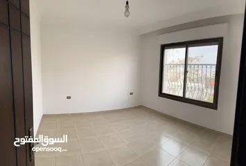  17 شقة طابق ثالث + روف في منطقة ربوة عبدون بمساحة اجمالية 325 متر