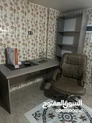  1 مكتب  (بحالة الوكالة)