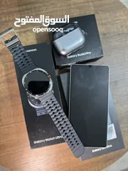  1 للبيع هاتف Samsung S25 Ultra + Galaxy Watch Ultra + Galaxy Puds Pro 3