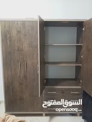  1 خزانة وتخت مفرد مع فرشه  شبه جديد