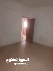  10 مستودع للايجار