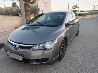  1 هوندا سيفيك 2006 بنزين للبيع في عمان 2006 Honda Civic V-Tech 1.8 L for Sale in Amman