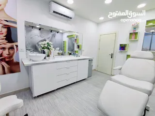  4 عيادة تجميل للايجار