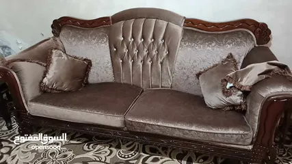  3 طقم كنب سبع مقاعد مع الطولات