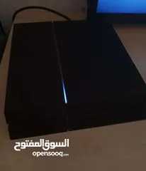  3 بليستيشن 4 للبيع بحالة ممتازة و افضل الاسعار مع لعبة ردد موطوع للبليستيشن معجون تض الاحترار ل 3 سنين