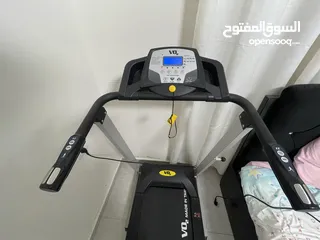  7 فرصة نادرة! جهاز مشي احترافي VO2 Space بحالة الوكالة (كالجديد تماماً) قابل للطي