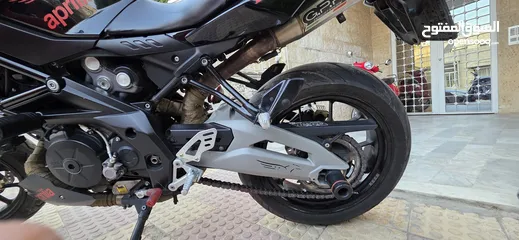  24 دراجة ابريليا 750 cc بحالة ممتازة 2016 ماشية 24000 فقط مالك ثاني صيانة دورية في الشركة 3200 دينار