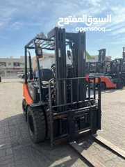  3 DOOSAN FORKLIFT