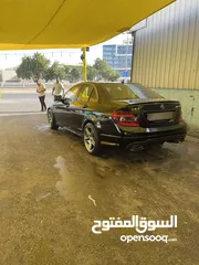  2 مرسيدس c200 2009 كت c63 جنطاط amg اصلي نمره مجاناااا فحص كامل توب مكانيك السياره فل نظافه
