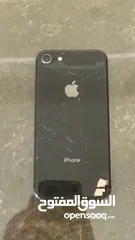  3 مستعمل iPhone8 شاشة التلفون تسعة لازم بدو شافه جديدة بها الحلفي تلفون لازم تصليح ‏