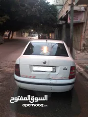  1 سيارة سكودا فابيا ديزل للبيع موديل 2003  سعر 18 الف شيكل