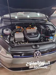  16 Volkswagen e-golf 2015
