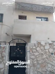  6 منزل للبيع طابقين بسعر مغري وقابل للتفاوض