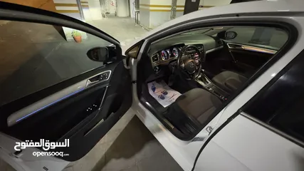  10 E GOLF 2019 50k km  اي جولف 2019 ممشى 50 الف كيلو فقط  السياره بحاله ممتازه و لا تحتاج شيئ