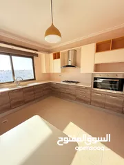  2 شقة طابقية مميزه جدا   4 نوم ماستر دير غبار مع إمكانية البدل بارض سكن خاص ب عمان الغربية