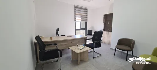  1 مكتب جديد مفروش للإيجار