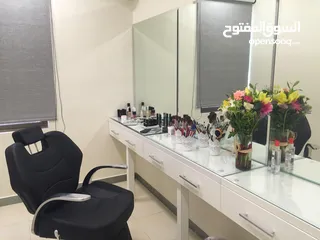  6 صالون نسائي