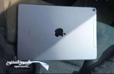  2 ايباد برو 2017 حالته ممتازة جدا جدا