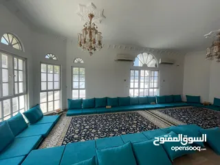  6 7 BR Villa In Shatti Al Qurum For Rent