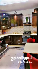  2 شقة للبيع في سطح مرحبا- الشرفة (يبعد اقل من 5 دقائق عن دوار المنارة)