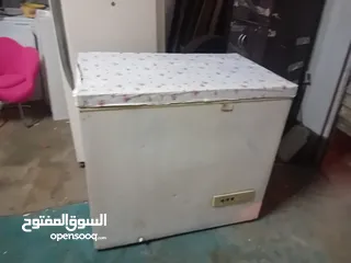  2 فريزر وثلاجات وافران وغساله صحون ومكيفات عموديه وسكوتر ايطالي وابواب جفافه وطاوله من كيا