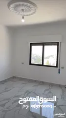  3 شقه في جبل الزهور تشطيب فخم و حديث