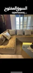  9 عبايات  وفساتين  وترنجات  وبياضات ركنه وانتريه  وكل اللي تحتاجيه وسوتات مختلفه بتبدء من 6.500 دينار