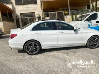  15 Mercedes-Benz C350e