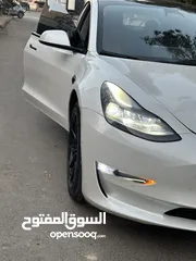  8 تسلا موديل 3 لون أبيض لؤلؤي 2022 Tesla model 3 . 2022
