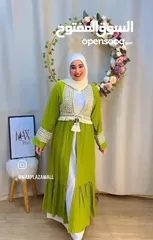  21 عبايات  وفساتين  وترنجات  وبياضات ركنه وانتريه  وكل اللي تحتاجيه وسوتات مختلفه بتبدء من 6.500 دينار