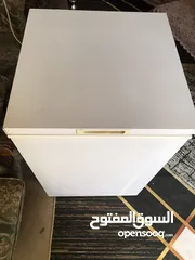  1 فريزر صغير