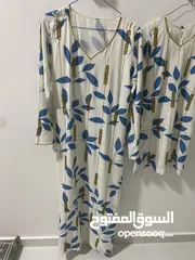  1 لبسه للبيع / طفم الام والبنت