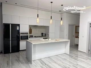  4 شقة مشطبة سوبر ديلكس مع حديقة خارجية للبيع بسعر ممتاز ع الكاش