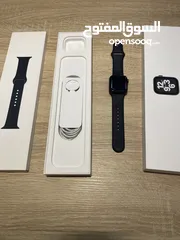  3 Apple watch SE 40mm  مستعمل في حالة ممتازة  مع الشاحن الاصلي المرافق