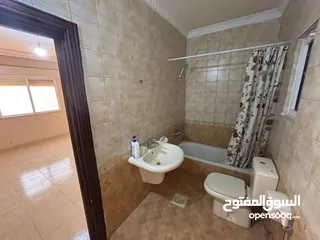  24 شقه لإيجار الشهري طابق 3 مع مصعد بريموت كل طابق 2 شقه  الحي الجنوبي قرب مطعم فول ونار عمارة الشيماء