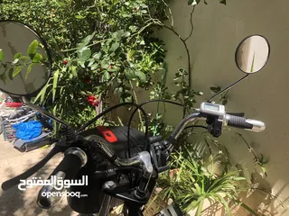  4 دراجة كهربائية