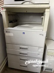  9 اثاث مكتبي مستعمل للبيع