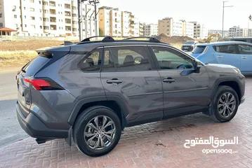  10 Toyota RAV4 XLE PREMIUM 2023 lithium AWD