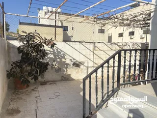  5 منزل مستقل للايجار جبل الاميره رحمه بجانب مدرسة عمر بن الخطاب