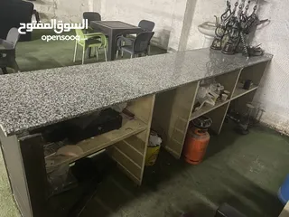  2 قهوة وبلياردو كاملة للبيع