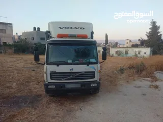  4 فولفو 2001