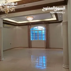  6 فرصة ممتاز بيت للبيع في الخوض السابعه