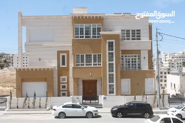  1 فيلا نظام اسباني ملكية اقل من سعر التكلفة