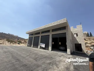  6 مخازن للإيجار اربع ابواب يصلح تأجير باب  مساحه المخزن الواحد ارتفاع 6 متر الطول 11 متر عرض المخزن 3