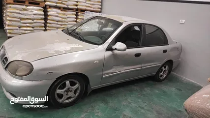  4 دايو لانوس مرخص مأمن 2002 ب 15 الف