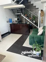  2 صالون سيدات للبيع سبب البيع السفر للخارج