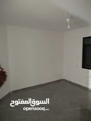  3 شقه سكنية للبيع